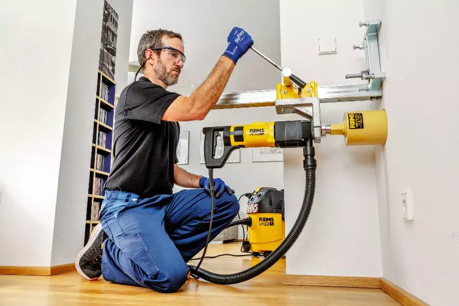 Carotteuse REMS Picus DP 2200 W - Basic Pack - Spécial Carottage à Sec Dans Le Béton Armé - 180016 R220 4 Carotteuse REMS Picus DP 2200 W - Basic Pack - Spécial Carottage à Sec Dans Le Béton Armé - 180016 R220 – Image 4